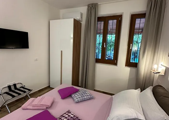 Il Glicine Pensión 3*